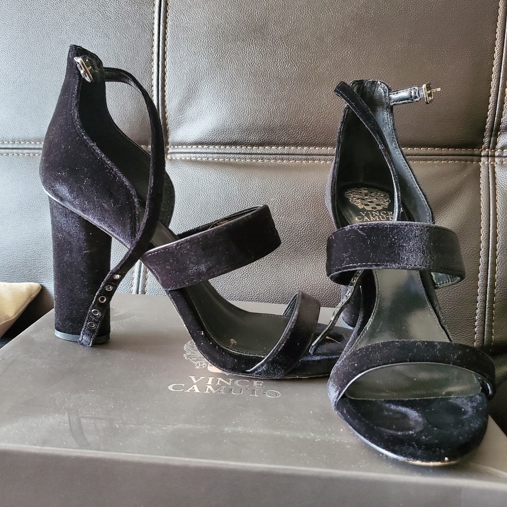 Vince Camuto women shoes
